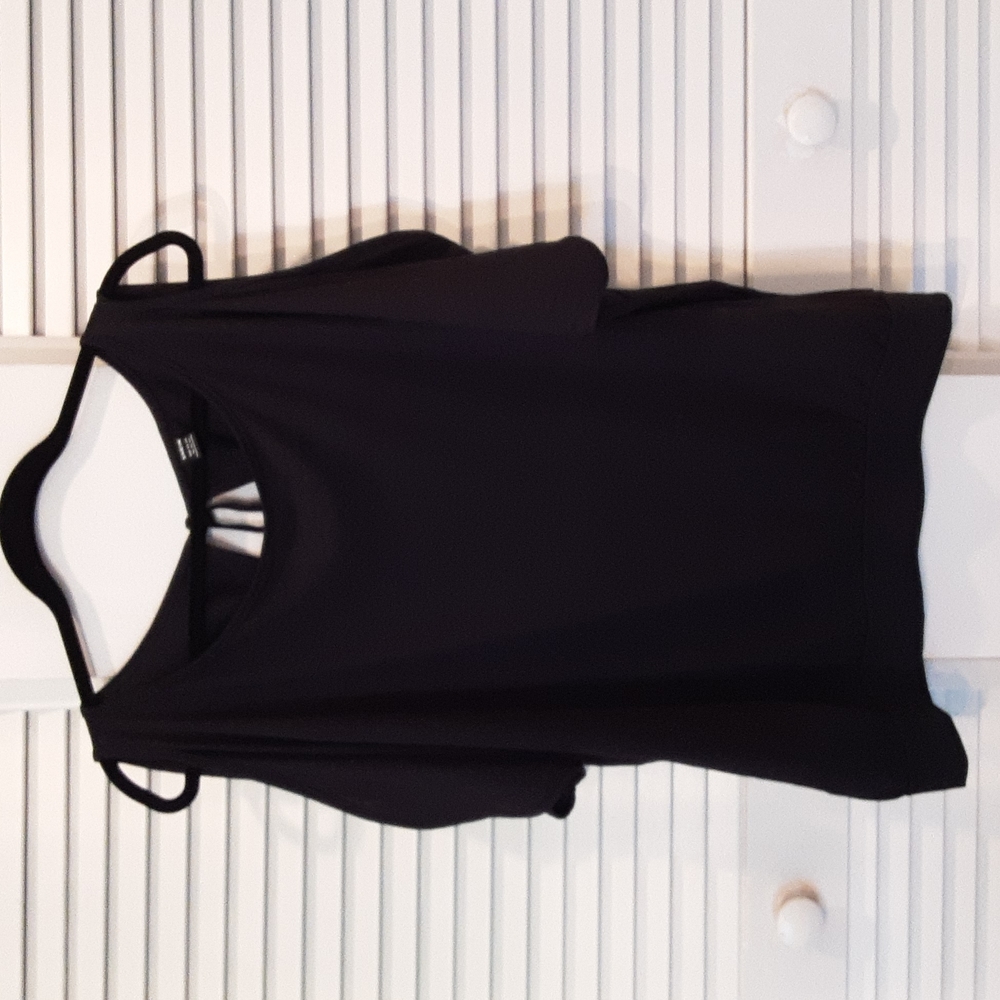 🧊*Cold Shoulder Banded Blouse NWOT